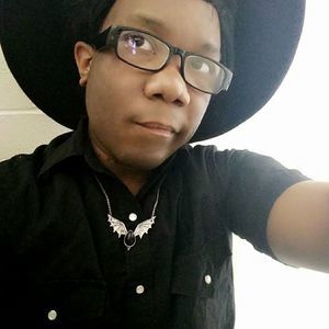 Meet your Posher, Raven